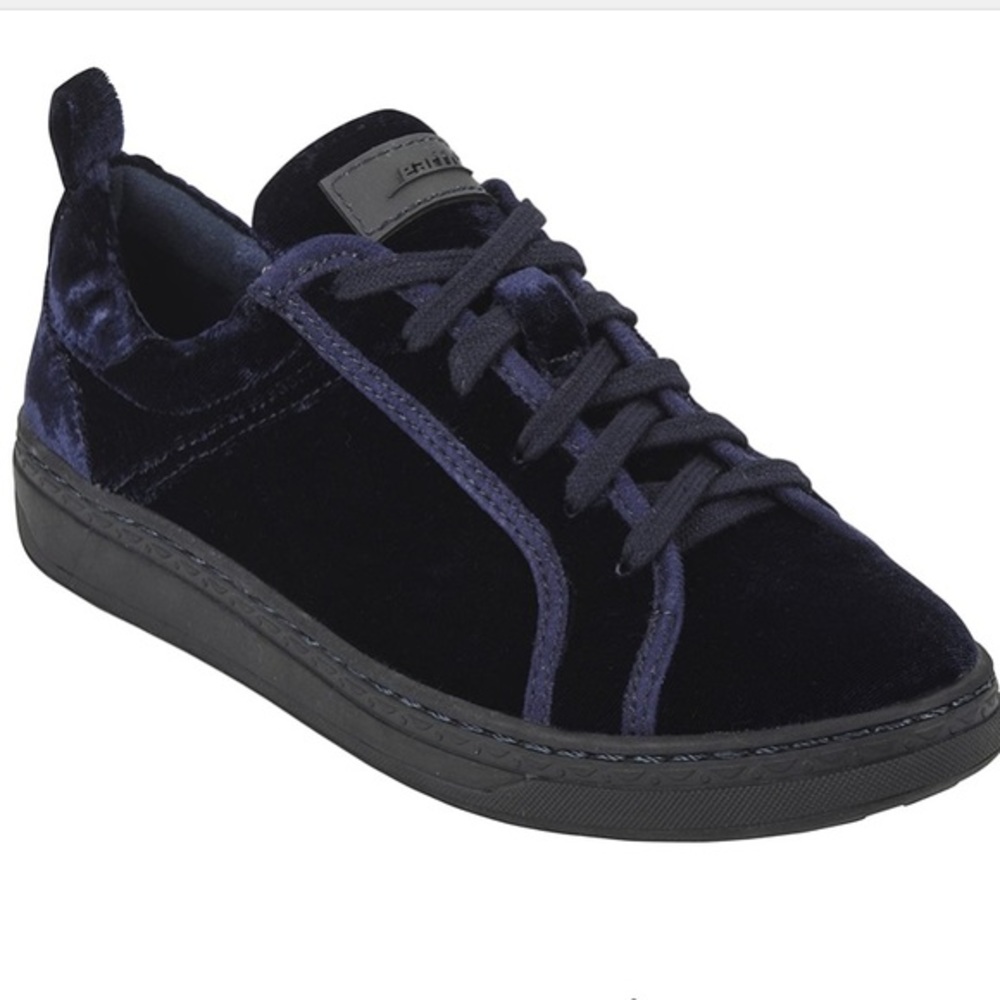NWT Earth Zinnia Women’s Dark Navy Blue Velvet Lace-Up Shoes Sneakers - Picture 4 of 8